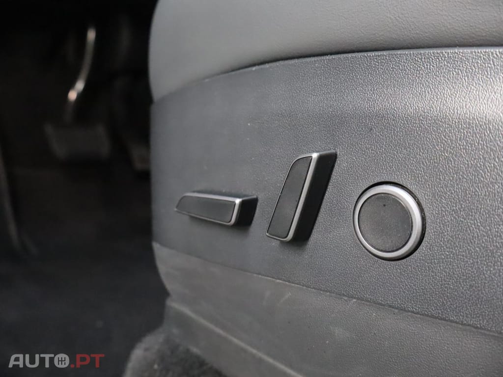 Tesla Model Y Performance Dual Motor AWD