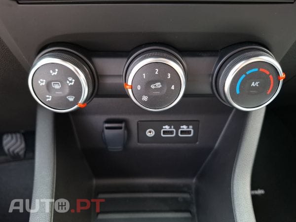 Renault Clio TCe 100 Bi-Fuel Evolution