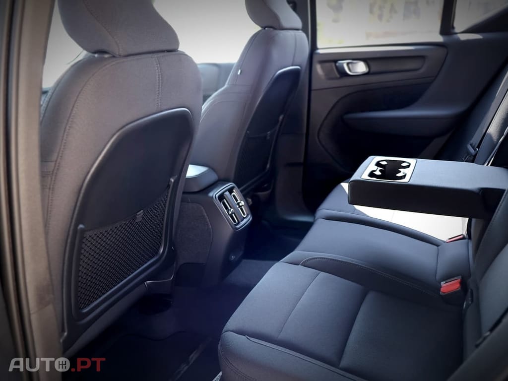 Volvo XC40 Recharge Core