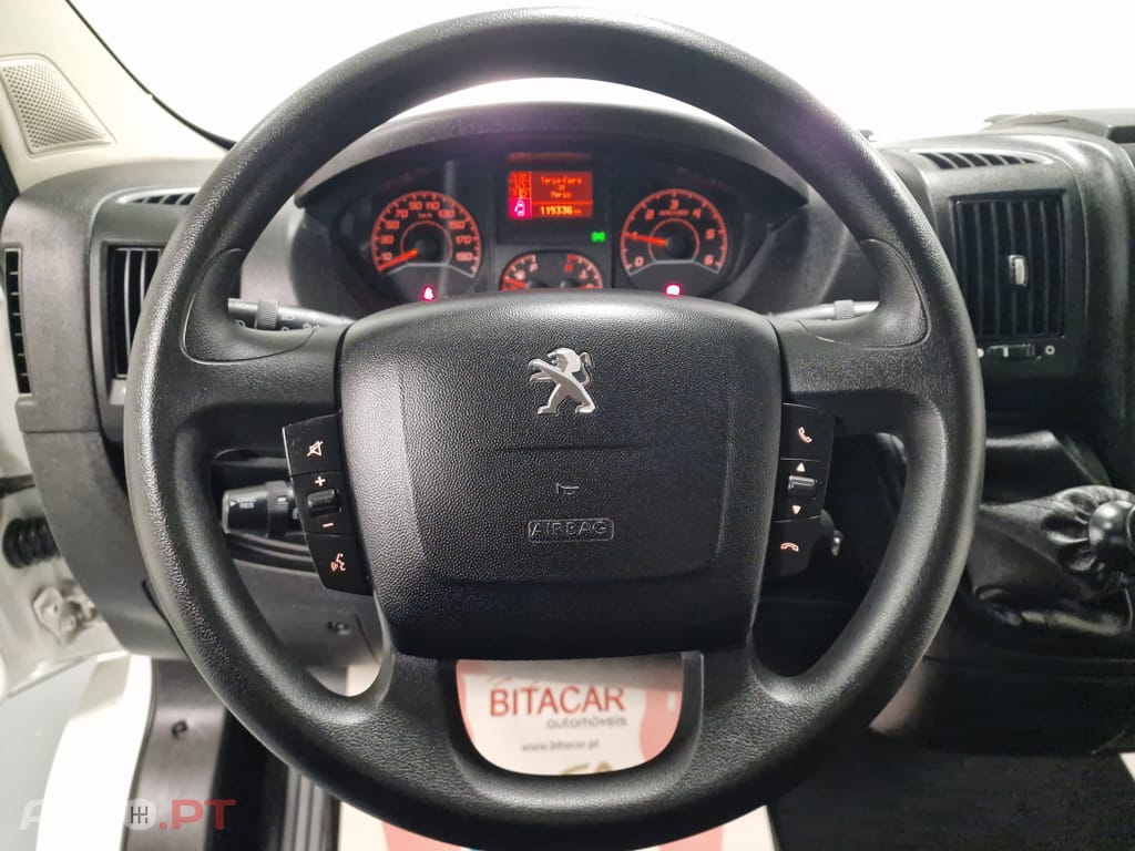 Peugeot Boxer 2.2 BlueHDi 335 L2H2 Pro GPS CAM. TRASEIRA IVA DEDUTIVEL
