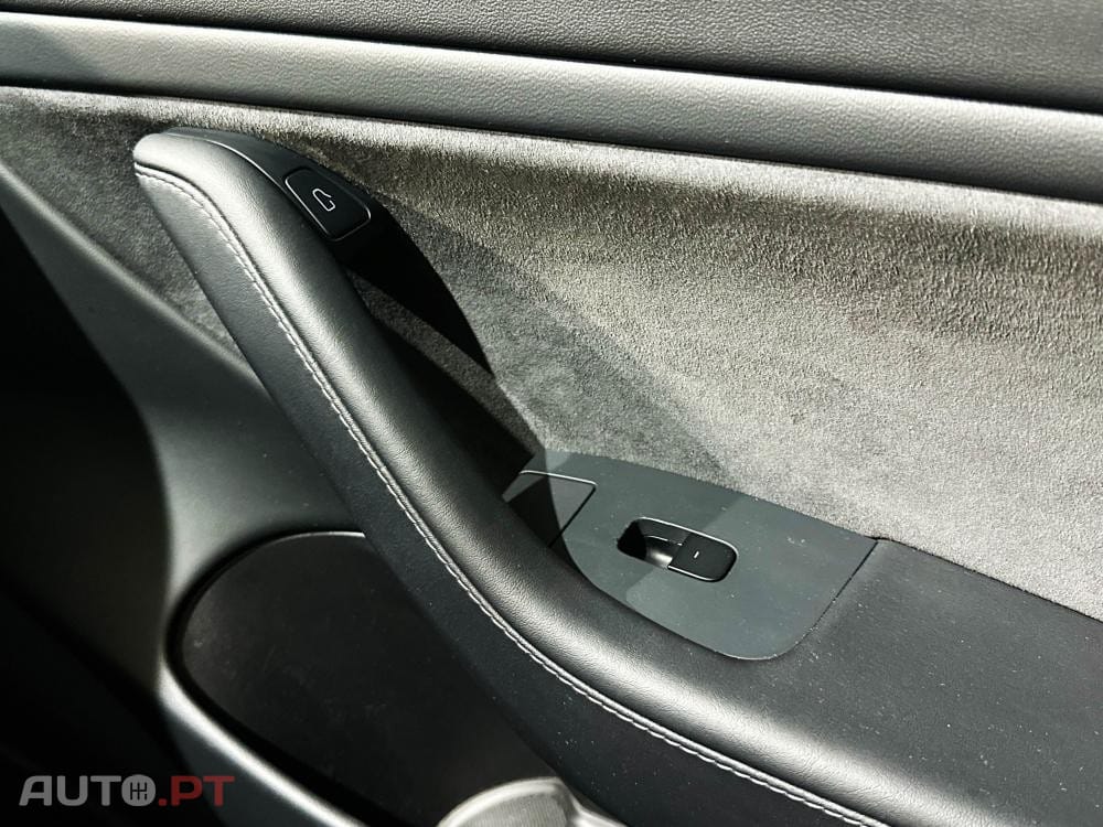 Tesla Model 3 Long Range AWD Dual Motor