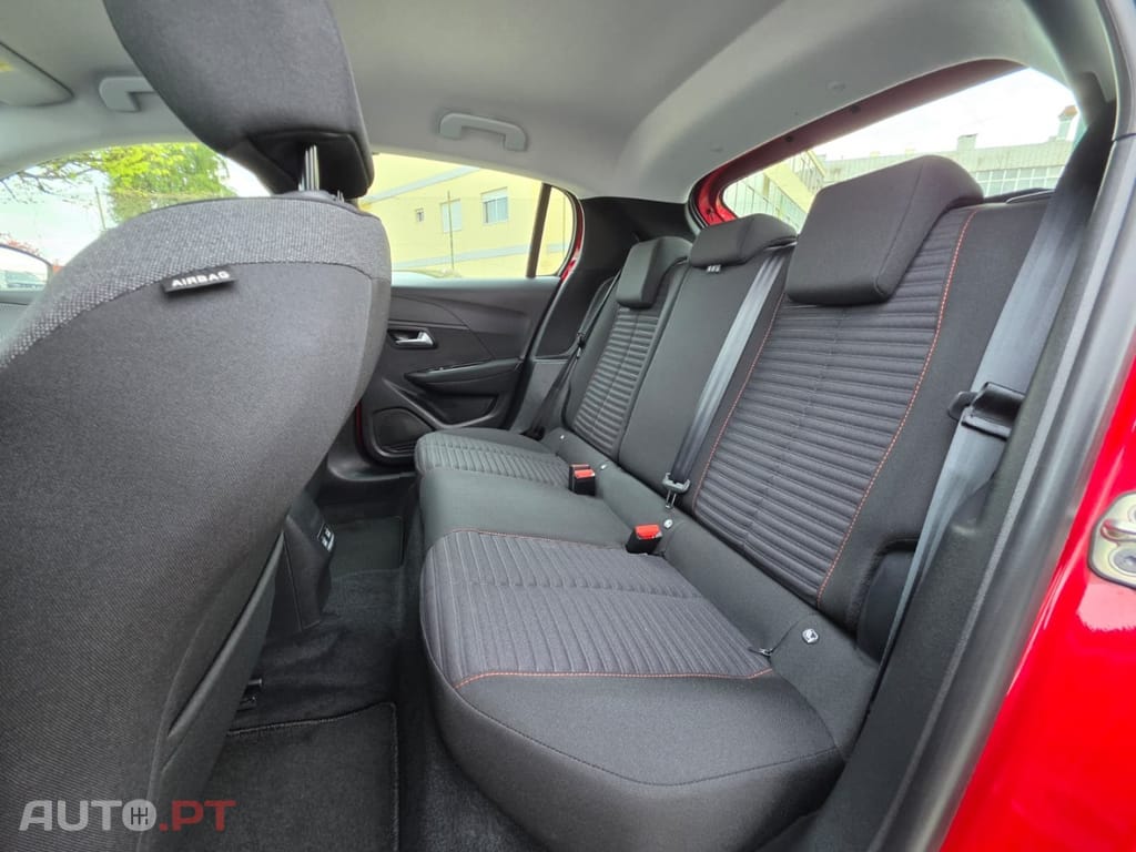 Peugeot E-208 50 kWh Active Pack