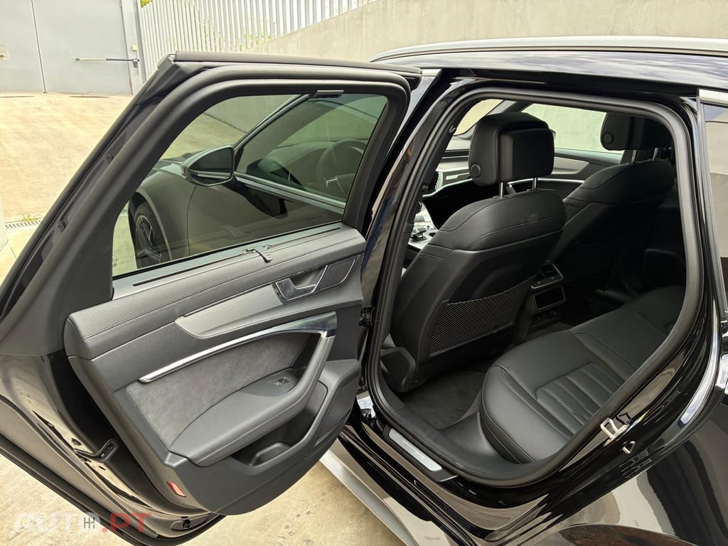 Audi RS6 Avant 4.0 TFSI Performance quattro Tiptronic