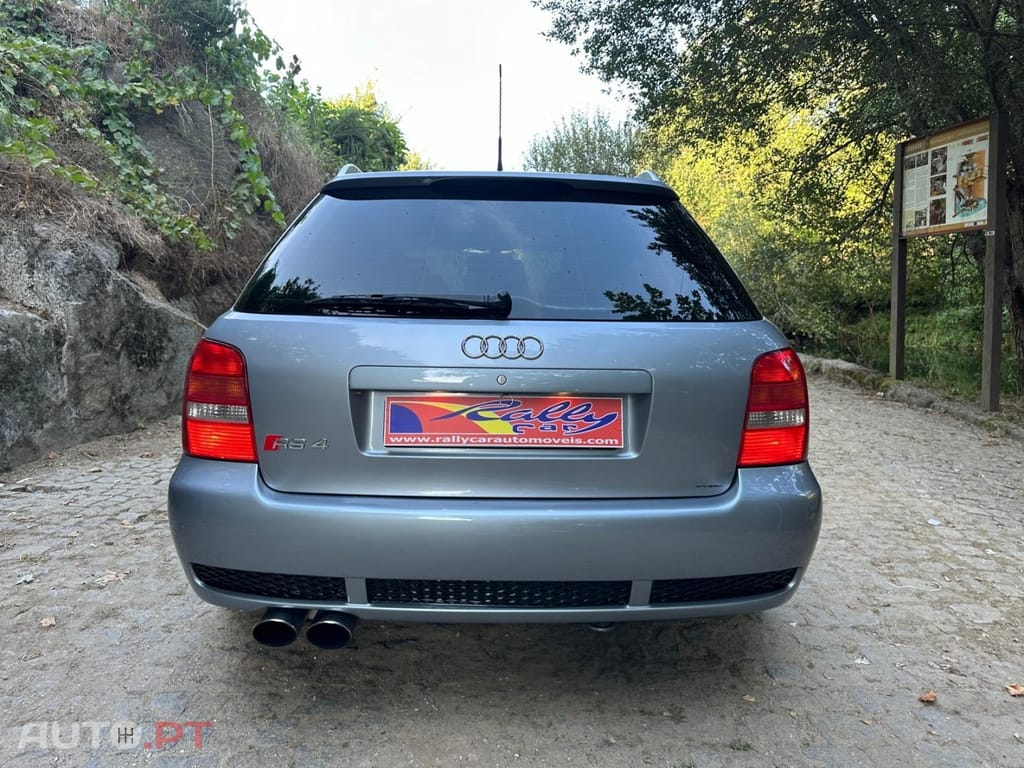 Audi RS4 2.7 V6 quattro
