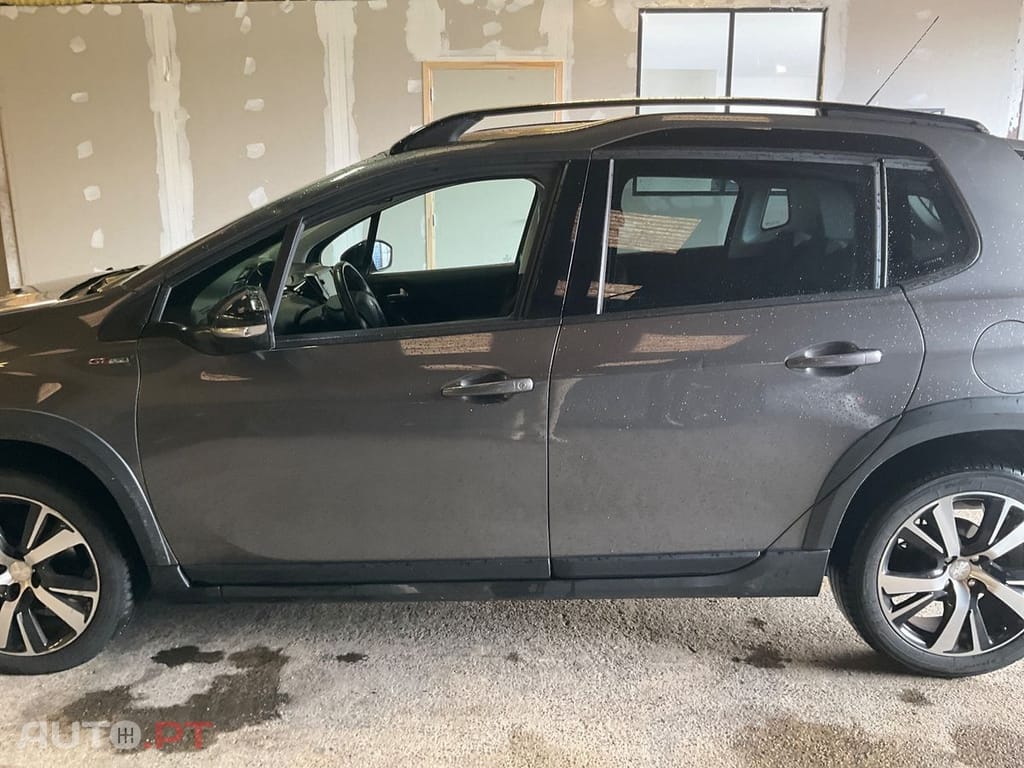 Peugeot 2008 1.2 e-THP GT Line 