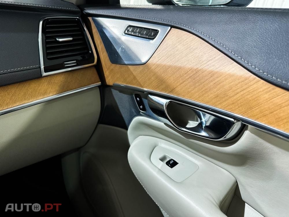 Volvo XC90 T8 AWD Twin Engine Geartronic Inscription