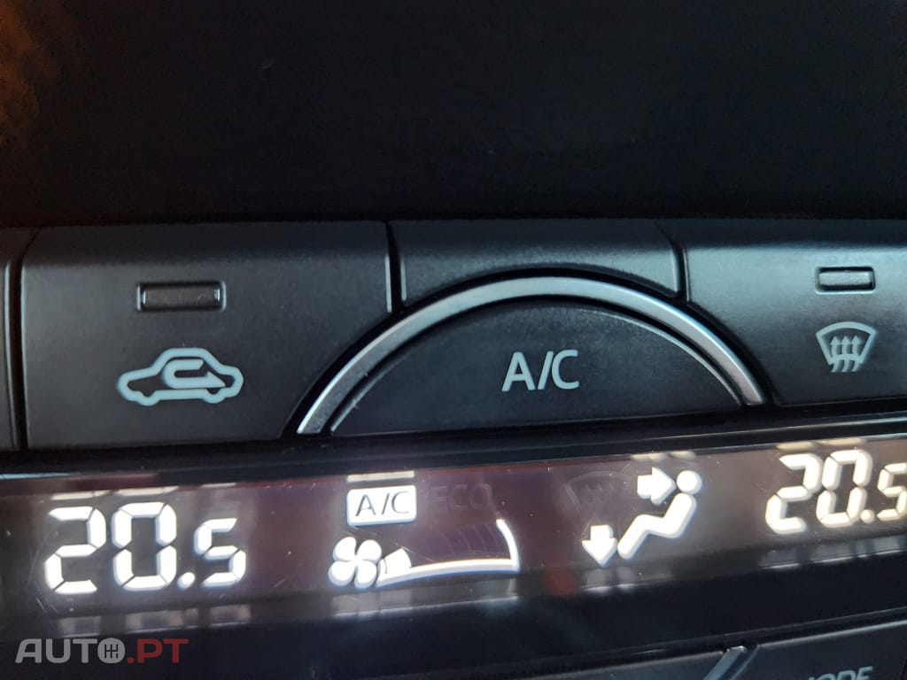 Mazda 3 1.5 Sky-D Excellence Navi