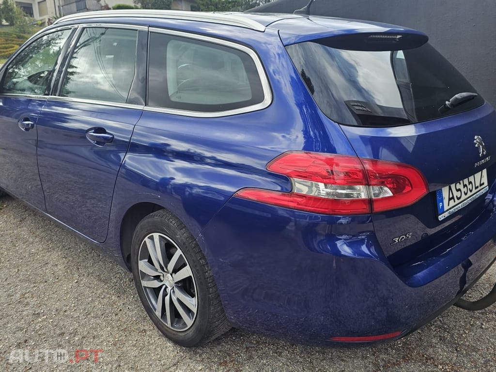 Peugeot 308 BlueHDi 130 EAT8 Allure