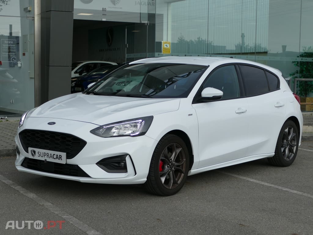 Ford Focus 1.0 EcoBoost MHEV ST-Line X