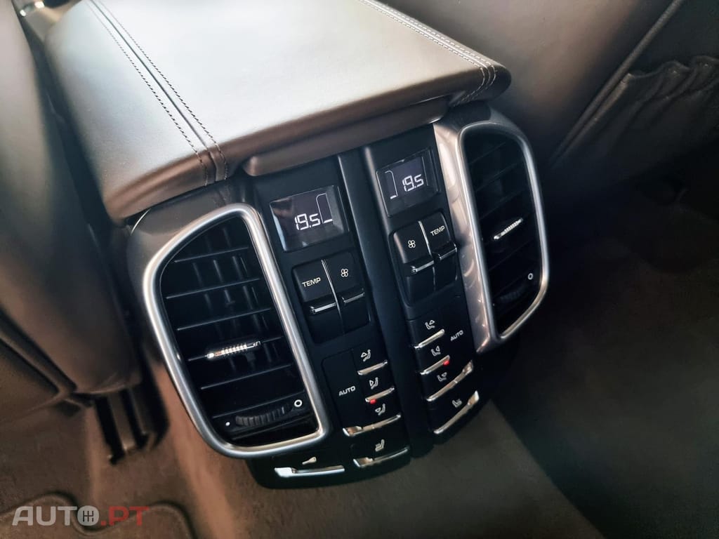 Porsche Cayenne Turbo Tiptronic S
