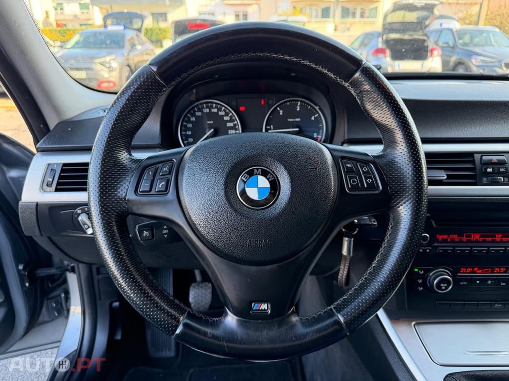 BMW 318 d Touring Line Sport