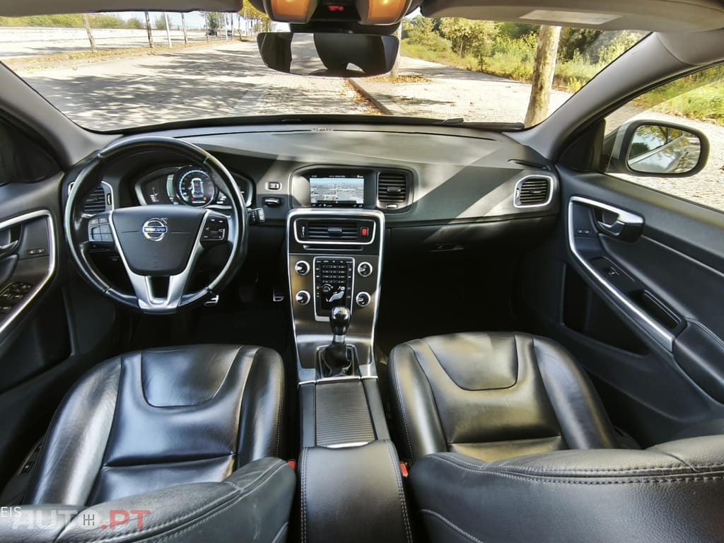 Volvo V60 1.6 D2 Summum Eco