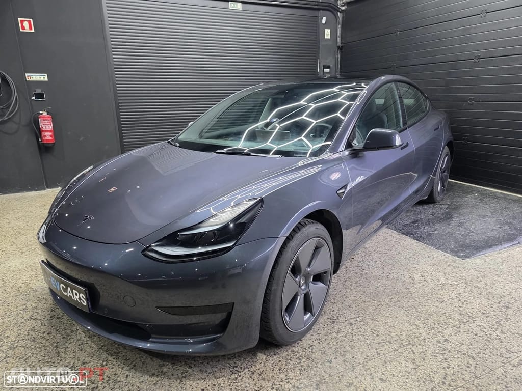 Tesla Model 3 Standard Range Plus RWD