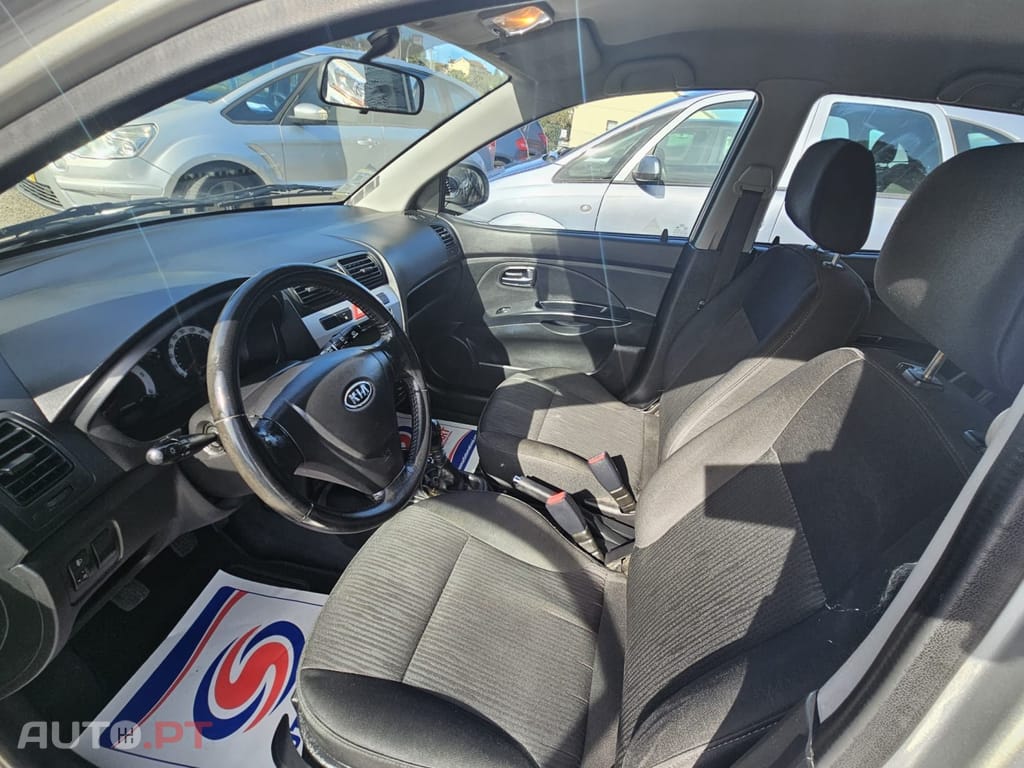 Kia Picanto 1.1 CRDi VGT EX Sport