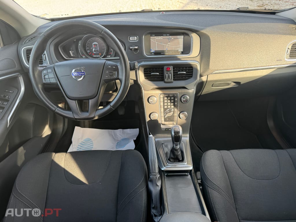 Volvo V40 2.0 D2 Momentum
