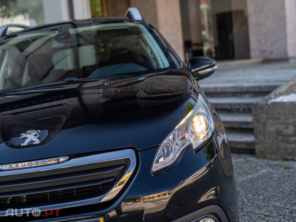 Peugeot 2008 1.2 PureTech Style