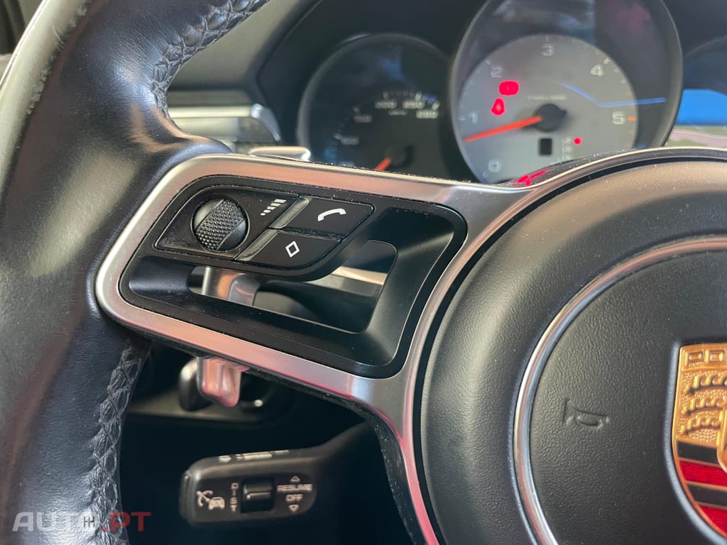 Porsche Macan S