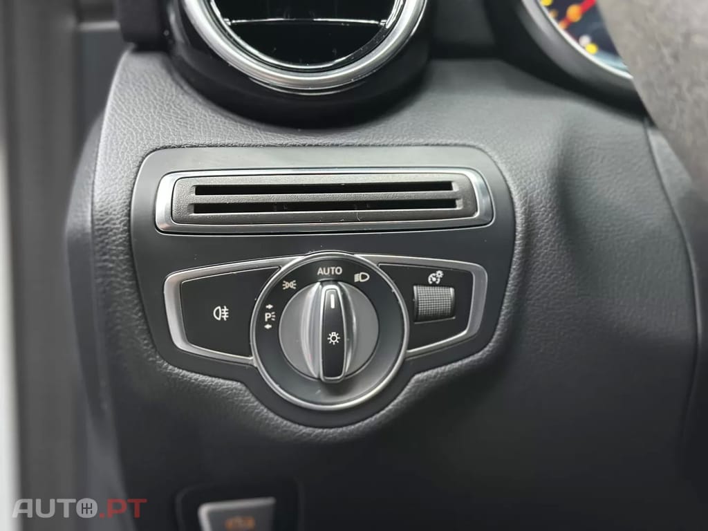 Mercedes-Benz C 300 e AMG Line