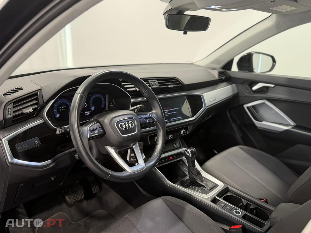 Audi Q3 45 TFSIe S tronic