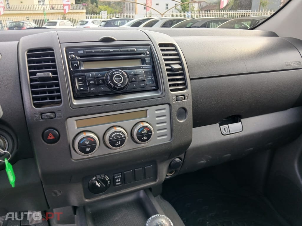 Nissan Navara 2.3 dCi KC 4WD Visia B.Dif.