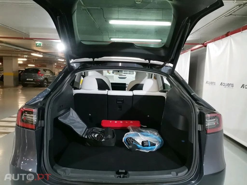 Tesla Model Y Long Range Tração Integral
