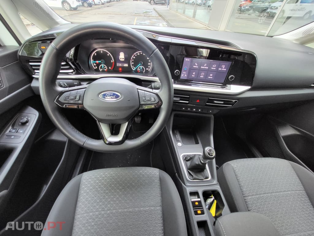 Ford Tourneo Grand 2.0 TDCi Titanium