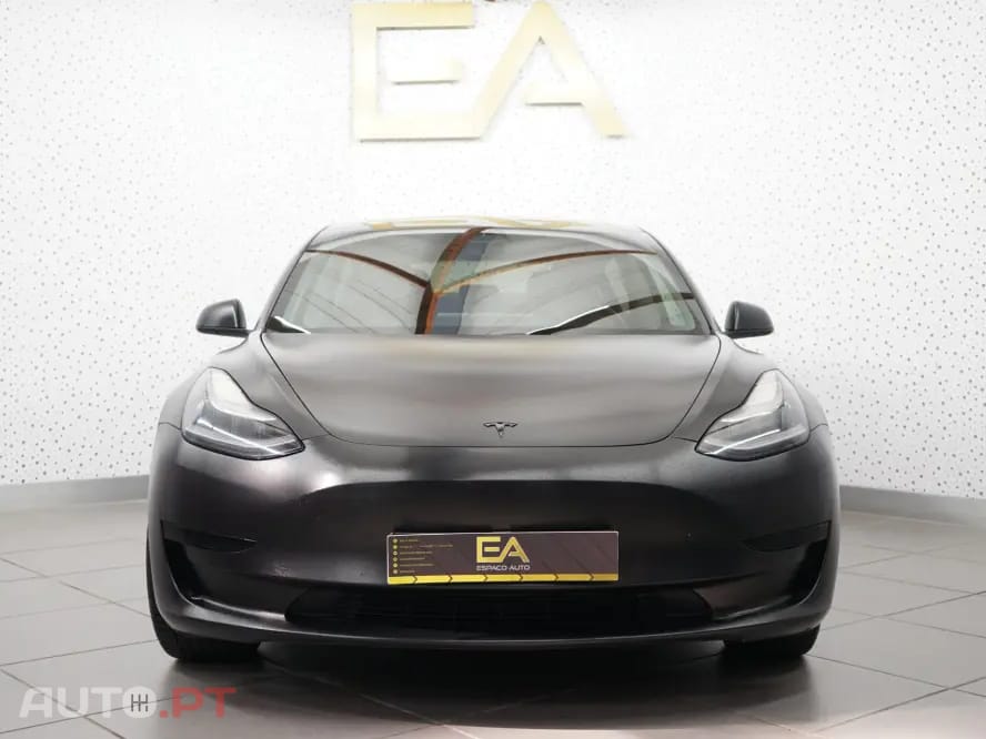 Tesla Model 3 Standard Range Plus RWD