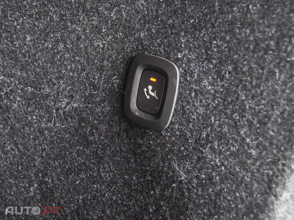 Volvo C40 Recharge Extended Range Plus