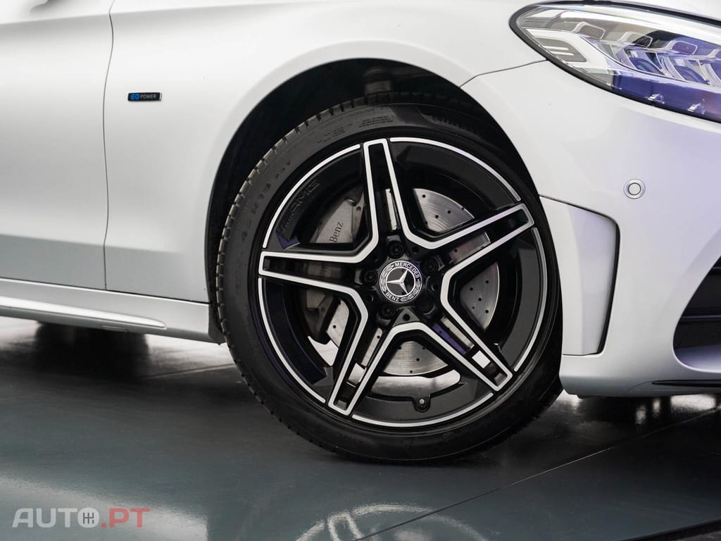 Mercedes-Benz C 300 de AMG Line
