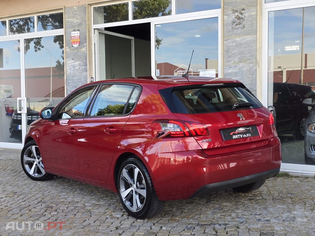 Peugeot 308 1.2 PureTech Active J17