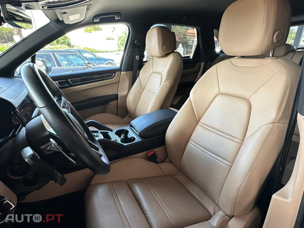 Porsche Cayenne E-Hybrid Tiptronic S