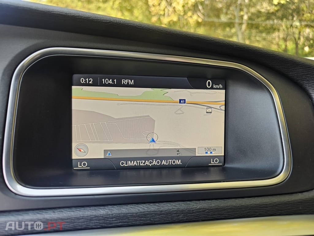 Volvo V40 1.6 D2 R-Design Momentum