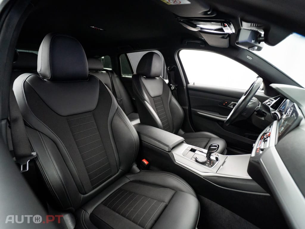 BMW 320 e Touring Corporate Edition Auto