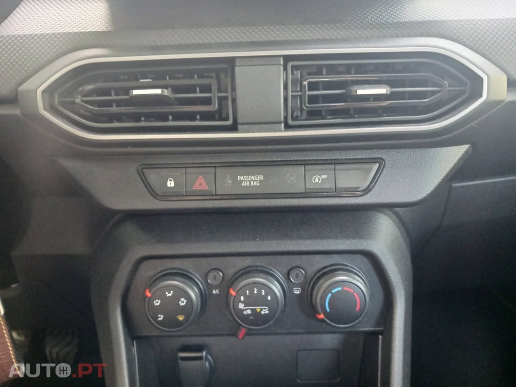 Dacia Sandero 1.0 SCe Essential