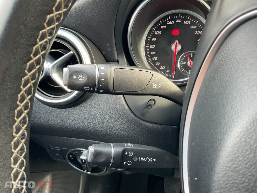Mercedes-Benz CLA 180 d Urban
