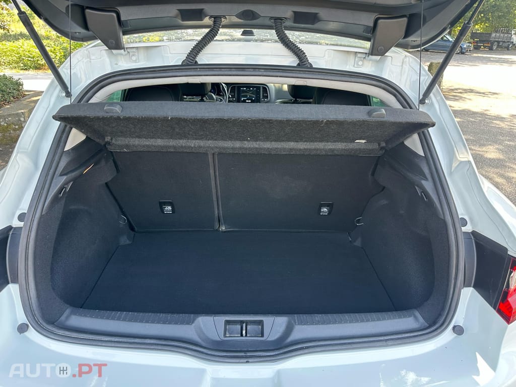 Renault Mégane 1.2 TCe GT Line EDC J18