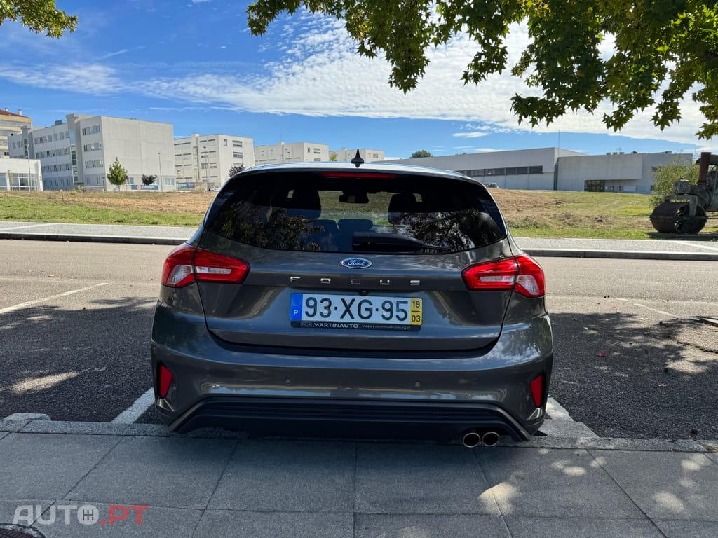 Ford Focus ST Line