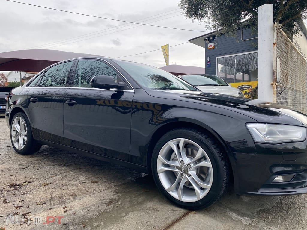 Audi A4 2.0 TDI DPF clean diesel S line Sport Pack