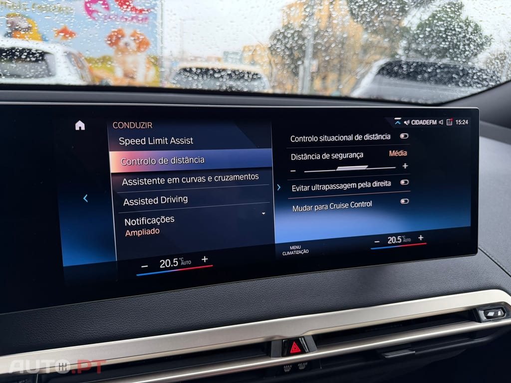 BMW iX xDrive 40 Pack Desportivo