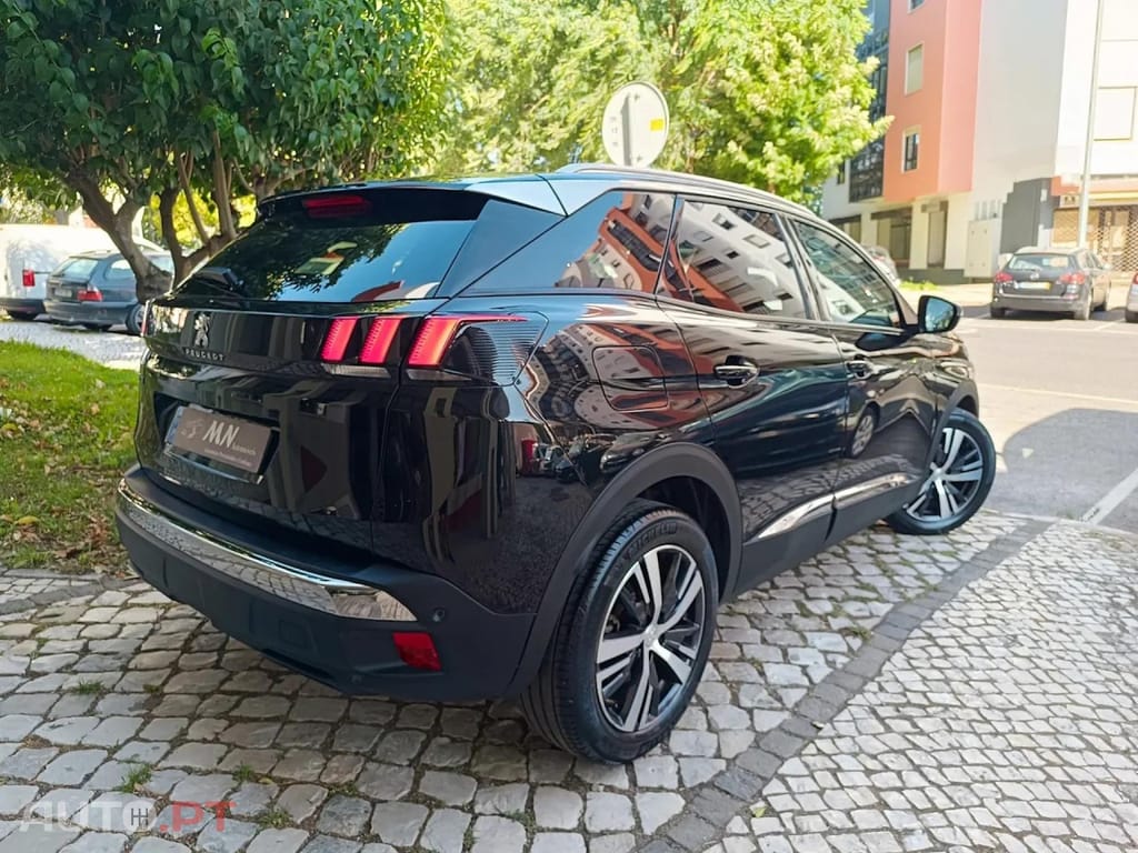 Peugeot 3008 1.2 PureTech Allure EAT8