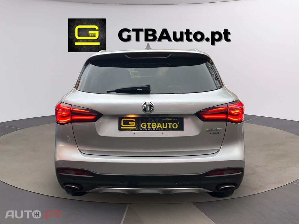 MG EHS PHEV Hybrid Luxury