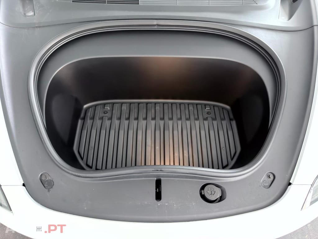 Tesla Model 3 Tração Traseira