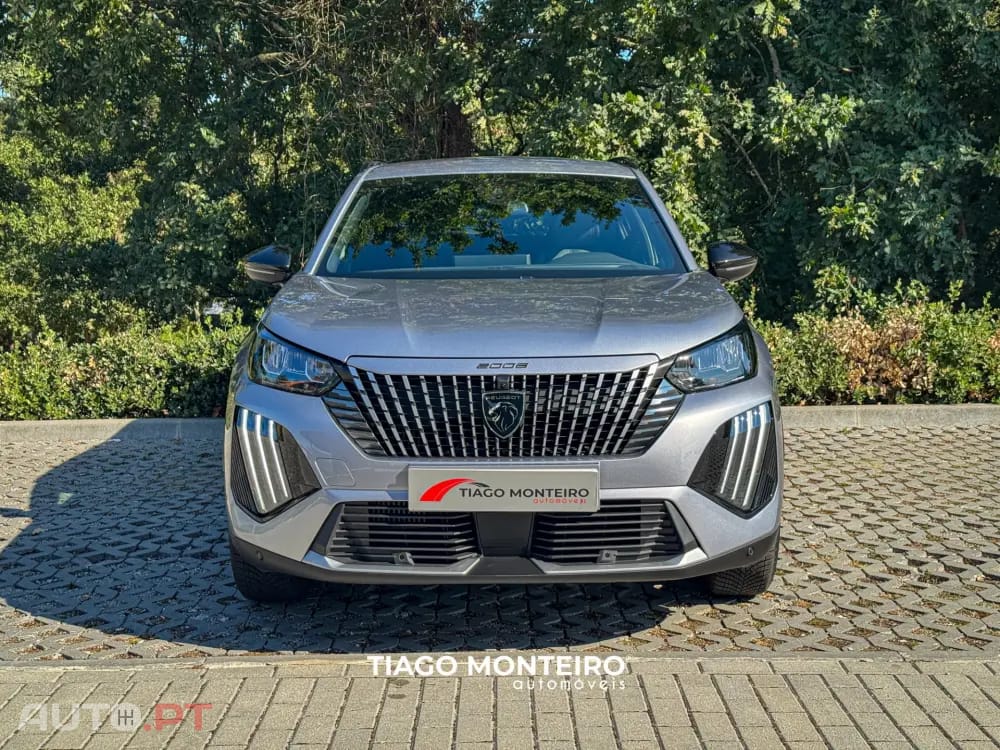 Peugeot 2008 1.2 Hybrid Allure e-DCS6