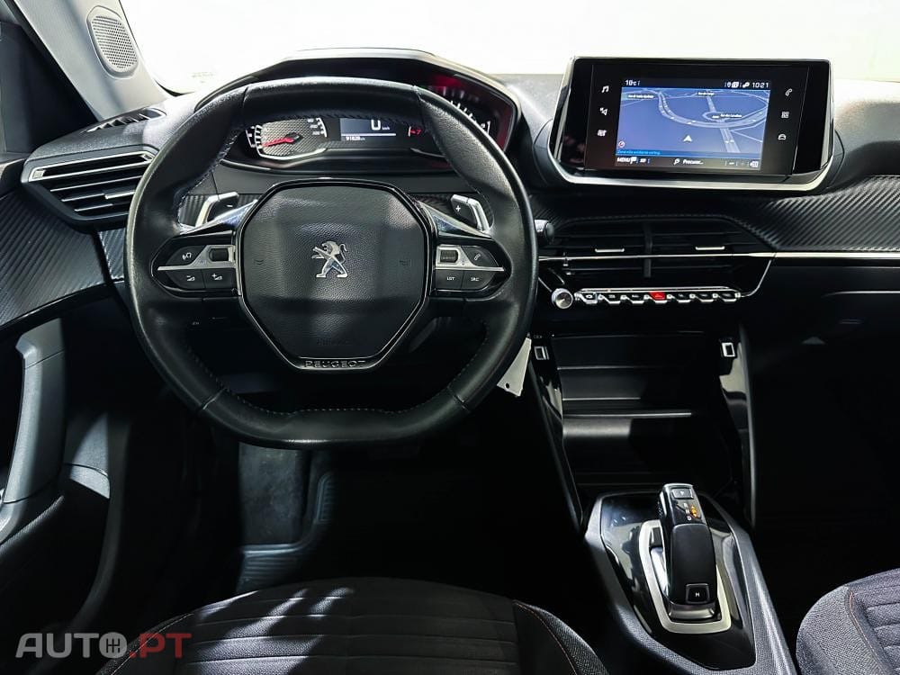 Peugeot 2008 1.2 PureTech Allure EAT8
