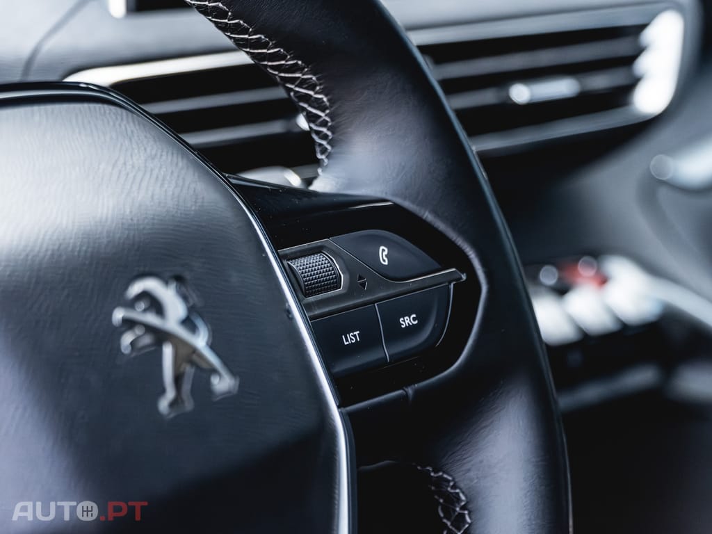 Peugeot 3008 1.5 BlueHDi Allure Pack