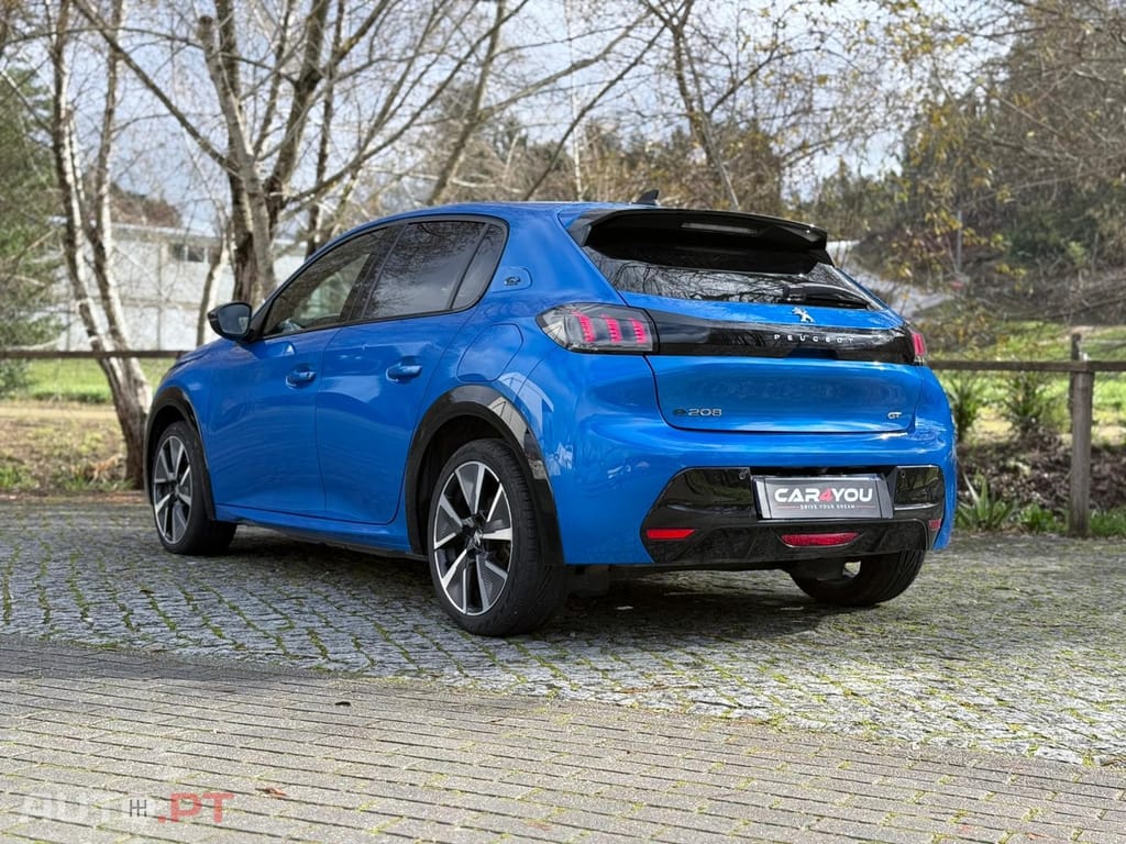 Peugeot E-208 50 kWh GT Pack
