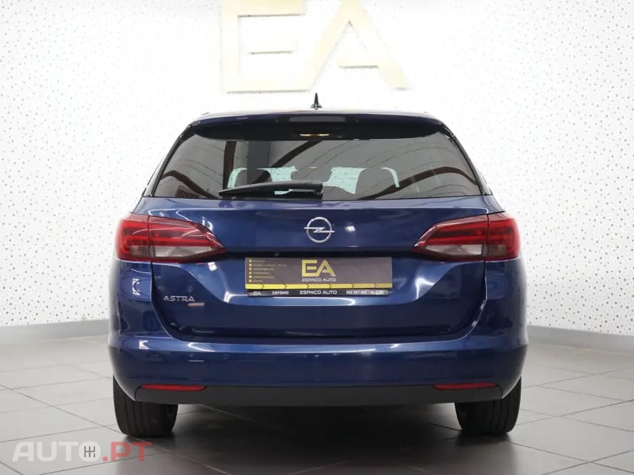 Opel Astra Sports Tourer 1.2 T Edition