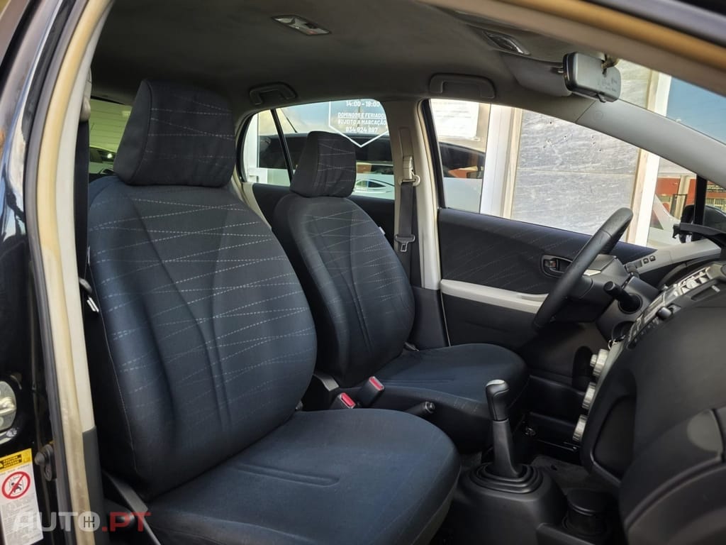 Toyota Yaris 1.0 VVT-i Sol+AC