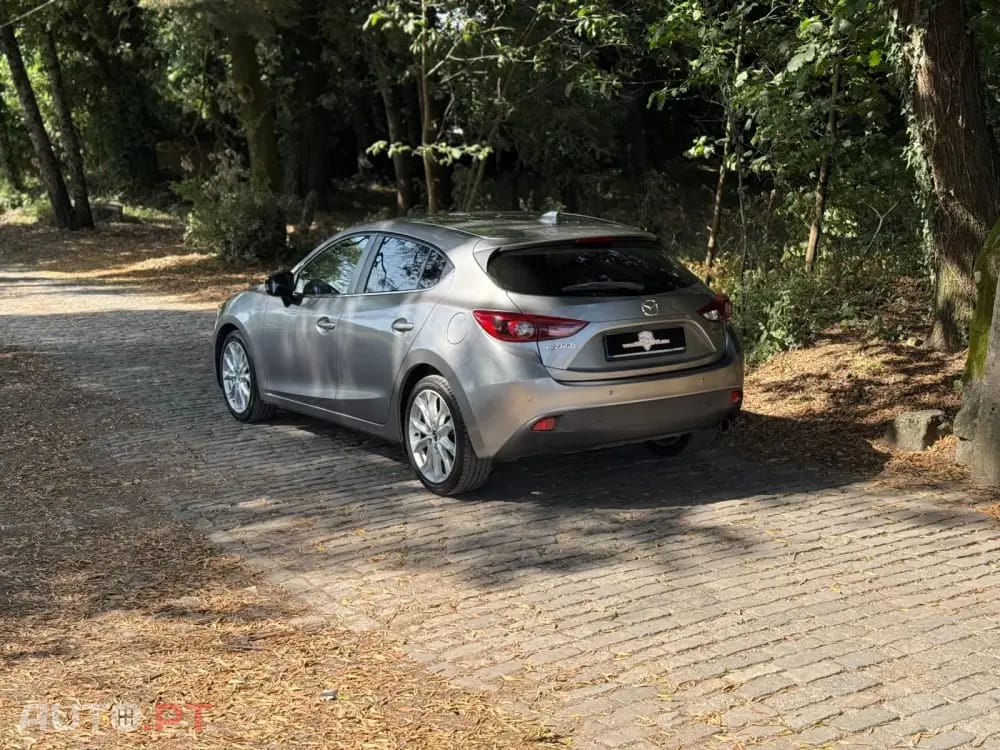 Mazda 3 1.5 Sky-D Excellence Pack Leather Navi