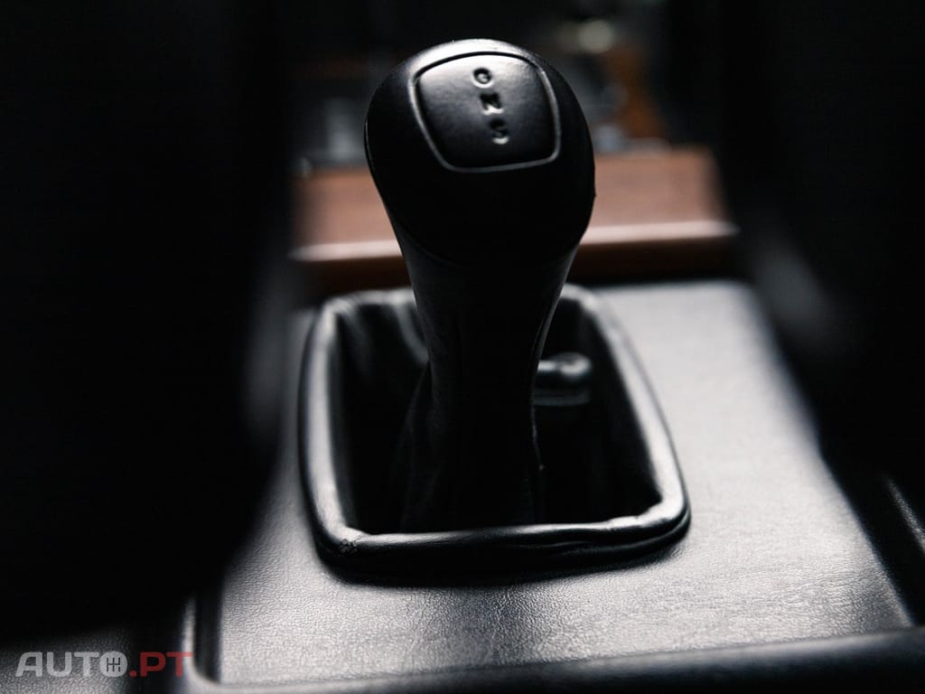 Mercedes-Benz G 320 Auto